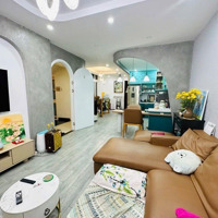 Bán Nhà Riêng 4 Phòng Ngủ 4 Vệ Sinhtại Phường 11, Tân Bình, 12 Tỷ, 82M2 - Hàng Hiếm Giá Siêu Hời