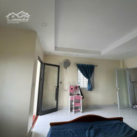 Phòng Cho Thuê Gần Nguyễn Huữ Thọ , Không Gian Thoáng Đãng Và Tiện Nghi Đầy Đủ. Giá Bán 3.5 Triệu