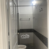 Gấp Cho Thuê Nhàhẽm Xe Hơi1 Trệt 2 Lầu - Vị Trí Đẹp, Giá Cực Tốt!