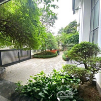 Biệt Thự- Vinhome Riverside Long Biên-Lô Góc-View Sông-Bể Bơi-Thang Máy- 640M2- Giá Bán 294 Tỷ.