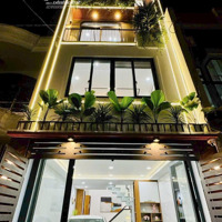 Chủ Hạ Bán Gấp 5,8 Tỷ. Nhà 82M2 Trần Văn Đang Thông Ra Bờ Kè. Xây 1 Trệt 3 Lầu, Hẻm 6M. Sổ Sẵn