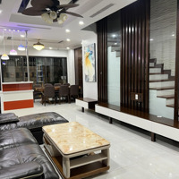 Bán Nhanh Căn Liền Kề 93M2 Full Nội Thất Giá Hợp Lí Tại Kđt Vinhomes Thăng Long