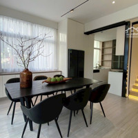 Góc Đường Nội Khu Kế Công Viên Khu Phố Mỹ Toàn 2 - Phú Mỹ Hưng - Q.7