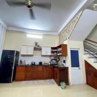 Cho thuê nhà đẹp có gác, gần chợ Trảng Dài chỉ 5tr/tháng