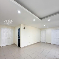 Chính Chủ Bán Cc Hà Đô Nguyễn Văn Công Sát Sân Bay, 85M2, 2 Phòng Ngủ, Sổ Hồng, 4.55 Tỷ 0901499279