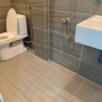 Căn Hộ 2 Phòng Ngủ Thoáng Đẹp, Mới, Chỉ 6, 8 Triệu, Ngay Đoạn Đầu Đường, Đẹp Nhất Của Phan Huy Ích