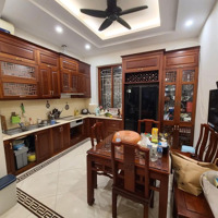 Nhà Vài Bước Chân Ra Mặt Phố - Vỉa Hè Ô Tô Tránh - Ngủ Ngày Đêm -Diện Tích42M - 4,5T -Mt4 - 9,4 Tỷ