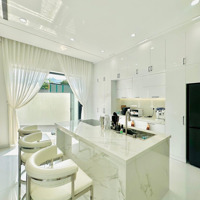 Căn Góc Biệt Thự Mặt Tiền Lư Giang/ Nha Trang