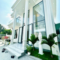 Căn Góc Biệt Thự Mặt Tiền Lư Giang/ Nha Trang