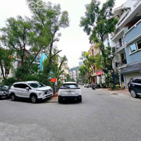 Bán Nhà Riêng Phố Linh Lang Thông Đội Cấn, 3 Tầng 150M, Mt7.8M. Giá Bán 26.5 Tỷ. Quá Đẹp Để Ở Và Đầu Tư