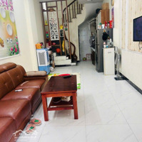 Cho Thuê Nhà Nguyên Căn 4.5 Tầng 35M2 Nhà Xây Mới 6 Triệu/Tháng.