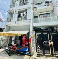 Ngay Sátmặt Tiềnâu Cơ Hxhdiện Tích5.5X20 Gồm 12P Chdv Giá Chỉ 12 Tỷ 5Có Thương Lượng. Liên Hệ: 0936032399 Gặp E Phúc