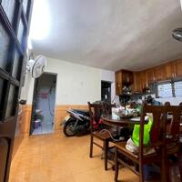 Cần bán siêu phẩm phân lô Hoàng Quốc Việt 64m2, 4t, mt rộng, ô tô vào nhà