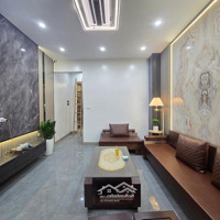 Bán Gấp Nhà Hàng Bột - Đống Đa -Diện Tích46/52 M2 - 4 Ngủ - 2 Thoáng - Ô Tô Cách 20M - Sổ Nở Hậu