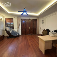 Nguyễn Khang Tòa 7 Tầng Thang Máy