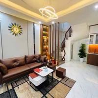 Nhà Đẹp Gần Đường Lĩnh Nam, Hoàng Mai 30M, 5 Tầng,Mặt Tiền4.6M, Giá Bán 5.8 Tỷ.