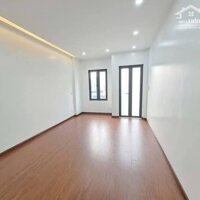 Nhà Đẹp Gần Đường Ô Tô, Vĩnh Hưng, Hoàng Mai 30m, 5 tầng, mt 3.5m, giá 6.5 tỷ.
