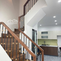 Bán Gấp Nhà Phố Pháo Đài Láng Đống Đa -Diện Tích40M2 X 4 Tầng - Giá Bán 8 Tỷ - Ngõ Ô Tô Tránh - Ở Ngay