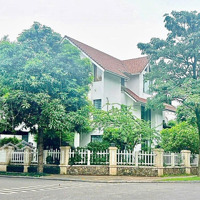 Biệt Thự - Lô Góc - Mặt Sông - Bể Bơi Riêng - Thang Máy - Vinhome Riverside.