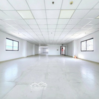 Cho Thuê Nhà 224A Võ Văn Tần Quận 3. Tuyến Đường 2 Chiều Lề Để Xe Rộng Đậu Xe Hơi.