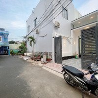 Bán Nhà Mới Xây Nhà Rộng Có Sân Đậu Oto Kế Chợ Bình Thủy Lộ Nhựa 7M Sổ Hoàn Công Giá Chính Chủ