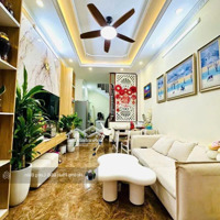 Bán Nhà Ngõ 206 Cổ Linh, Đối Diện Aeon Long Biên. Ngõ Nông, Thoáng, Full Nội Thất. Liên Hệ: 0965858116