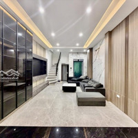 Gần Ô Tô- Khoảng Sân Để Xe Máy Cực Rộng- Khu Vực Sầm Uất Dân Trí Cao- 4 Ngủ Đủ Công Năng