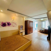 Gấp Bán Nhà Phố Hào Nam - Cát Linh - 42Mx4Tầng - Ngõ Rộng - Gần Ô Tô - Trường Chợ Tiện Ích Đầy Đủ