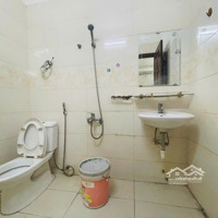 Bán Nhà Mặt Phố Thạch Lam Cách Biển Mỹ Khê 2 Phút Giá Siêu Rẻ.
