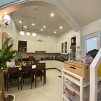 Bán Nhà 5 Tầng Định Công 38M2 - Gần Ô Tô - Sổ Đỏ - Nhỉnh 7 Tỷ