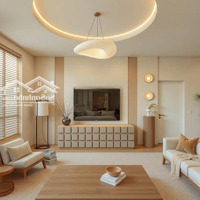 Bán Gấp! Ngang Đẹp 7M,Hẽm Xe Hơihoàng Diệu, Phường 10, Phú Nhuận - Dt: 7 X 19M - 3 Tầng - Giá Bán 25 Tỷ Tl