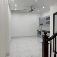 Siêu Phẩm Giáp Bát Nhà 5 Tầng Mặt Ngõ Kinh Doanh Ô Tô Đỗ Cửa 6 Phòng Ngủ Chỉ 8.2 Tỷ!
