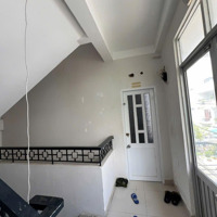 Bán Nhà 2 Mặt Tiền Nhựa- Vị Trí Kinh Doanh Sầm Uất- Vĩnh Hoà- Nha Trang