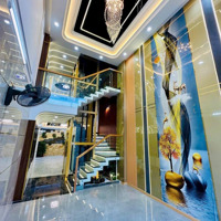 Cần Bán Nhà Q12 , 4X16 , Nhà Đẹp , 1 Trệt 3 Lầu , Giá Bán 7Tỷ 5 Thương Lượng , Liên Hệ: 0775357218