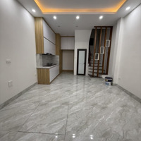 Bán Nhà Cổ Linh - Tư Đình, Long Biên 5 Tầng Nhà Mới Đẹp Gần Oto Cách Cầu Chương Dương 1Km