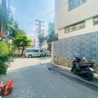 Xe 7 Chỗ Tới Nhà - Bán Nhà 1/ Đường Nguyễn Hồng Đào, P14. Dt: 4X17M [Nở Hậu 5M]. Giá Bán 10.9 Tỷ