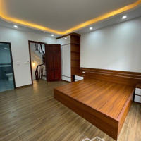 Bán Nhà Vũ Trọng Phụng, 35M2, Gần Phố Sát Ô Tô, Ngõ Thông, Full Nội Thất, Chỉ 6.2 Tỷ!