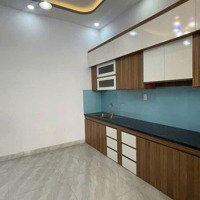 Bán Nhà Ngộp Giá Mềm Chỉ 3.95 Tỷ, 1 Trệt 2 Lầu, 4 Phòng Ngủ, 3 Vệ Sinh Sổ Riêng Ngaymặt Tiềnlê Văn Thịnh, Q2