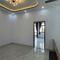 Bán Nhà Ngộp Giá Mềm Chỉ 3.95 Tỷ, 1 Trệt 2 Lầu, 4 Phòng Ngủ, 3 Vệ Sinh Sổ Riêng Ngaymặt Tiềnlê Văn Thịnh, Q2
