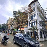 Bán Gấp Căn Nhà Lô Góc Mặt Phố Hoàng Quốc Việt, 83M2 Giá Bán 32 Tỷ, 385 Triệu/M2, Mặt Tiền 6M, Gara Ô Tô.