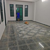 Bán Gấp Căn Nhà Lô Góc Mặt Phố Hoàng Quốc Việt, 83M2 Giá Bán 32 Tỷ, 385 Triệu/M2, Mặt Tiền 6M, Gara Ô Tô.