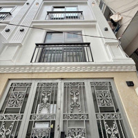 Bán Căn Hộ Dịch Vụ P4 Gv Doanh Thu Gần 60 Triệu/ Tháng