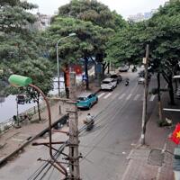 Cho thuê nhà mặt phố Khương Đình Dt: 35m2 5 tầng thông sàn kinh doanh 21tr/1 tháng