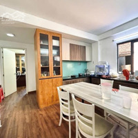 Điện Biên Phủ-P15-Bt
Vừa Ở Vừa Kinh Doanh - Hẻm Xe Hơi - 4 Tầng, 40M2; 5 Phòng Ngủkhép Kín, 6Wc; 7.8 Tỷ