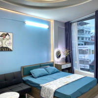 Thuê Ngay Phòng 30M2 Tách Bếp, Full Nội Thất, Cửa Sổ, Ban Công Tại Nguyễn Gia Trí, Bình Thạnh