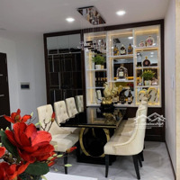 Bán Chcc Tại Cao Ốc Phú Nhuận, 7,2 Tỷ, 115M2, 2 Phòng Ngủ 2 Vệ Sinh Nhà Đẹp, View Thoáng, Liên Hệ: 0907 909 929
