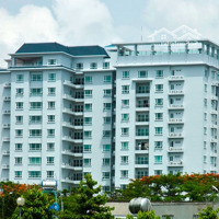 Bán Chung Cư Cao Ốc Phú Nhuận :Diện Tích115M2. 2 Phòng Ngủgiá Bán 7.5 Tỷ (Có Thương Lượng) Liên Hệ: 0909.563.784 Hưng