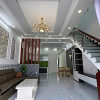 Bán Gấp Căn Nhà Ngay Trường Tiểu Học Tân Nhựt Cách Cầu Chợ Đệm 50M, 103M2, Giá Bán 2Tỷ1