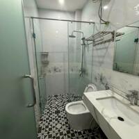 Cho thuê căn hộ 2 p.ngủ Vinhomes Marina, DT: 80m2.