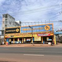 ĐÁO HẠN NGÂN HÀNG BÁN 20x45= 900M2 ĐẤT CÓ SẴN THỔ CƯ GẦN QUỐC LỘ SÁT CHỢ, TRƯỜNG HỌC, DÂN ĐÔNG. GIÁ 450TR